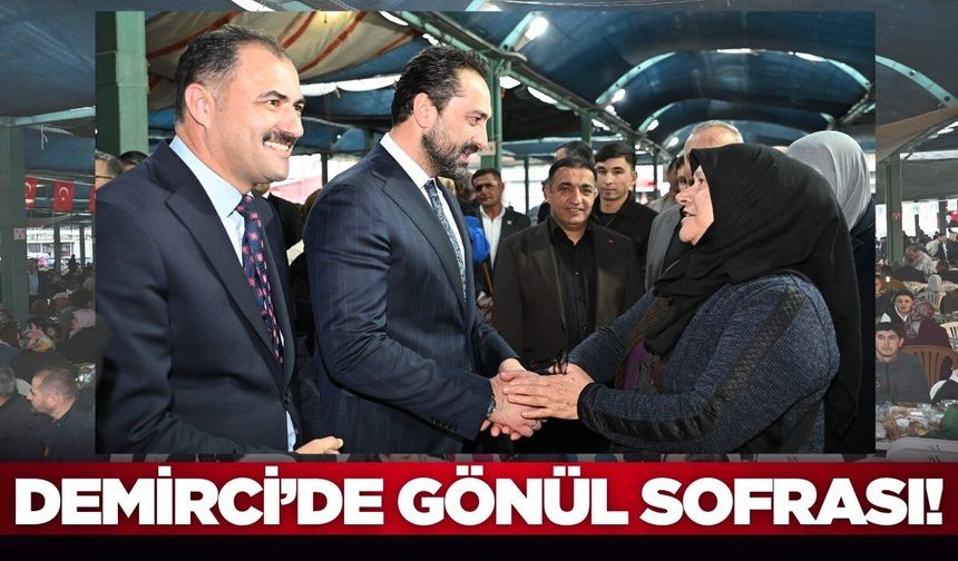 Manisa'da 5 bin kişilik iftar sofrası