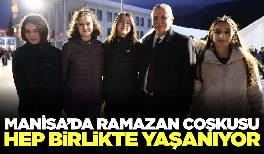 Yunusemre’de 100. Yıl Meydanı’nda yüzlerce kişi aynı sofrada buluştu