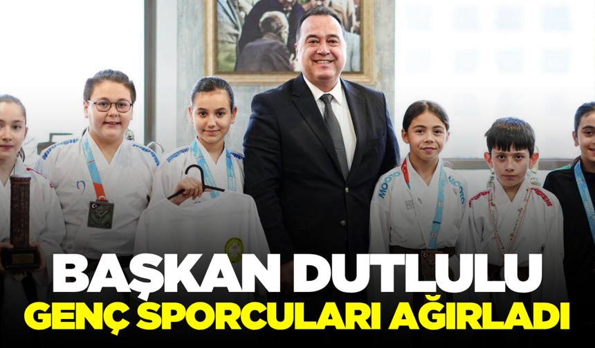 Manisa'da Karate Takımından Anlamlı Zİyaret