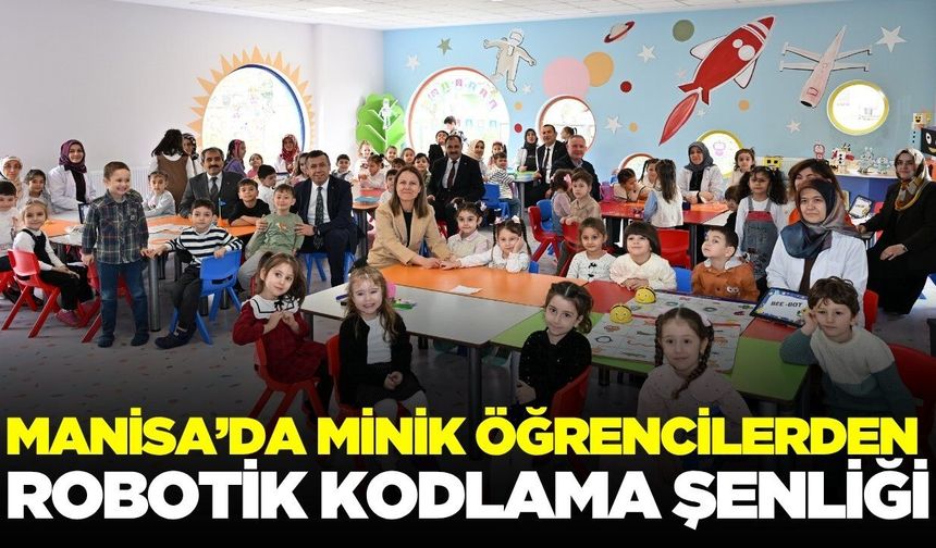 Manisa'da öğrencilerinden Robotik Kodlama Şenliği