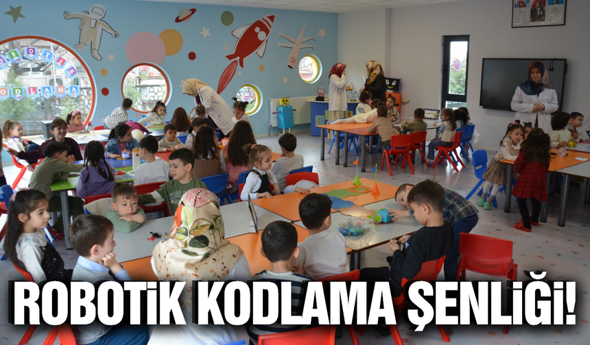 Manisa'da minik öğrenciler hünerlerini sergiledi!