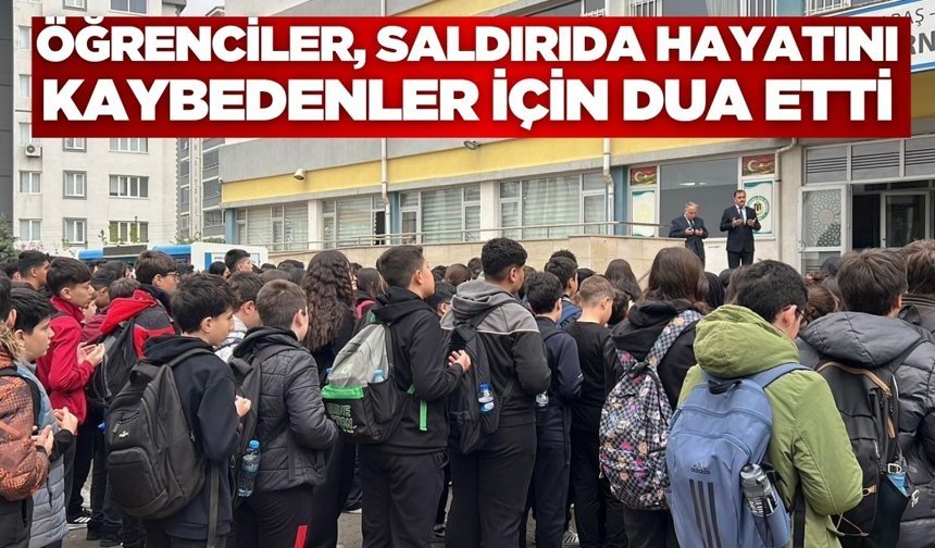 Okul saldırısında hayatını kaybedenler için dua edildi