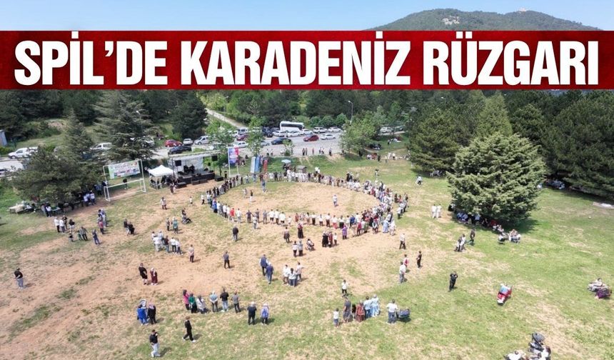 Manisa'da Karadenizlilerin buluşması: Binlerce kişi horon tepki
