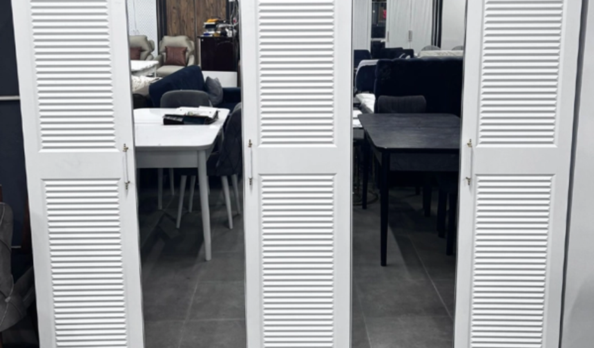 İzmir Mobilya Sektöründe Yerel Mağazalara İlgi Artıyor