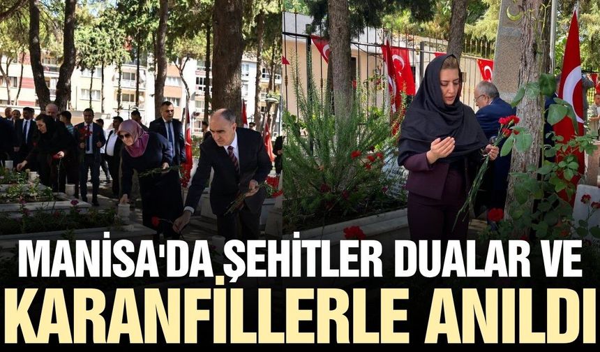 Manisa'da 30 Ağustos coşkusu: Protokol şehitleri kabirleri başında andı