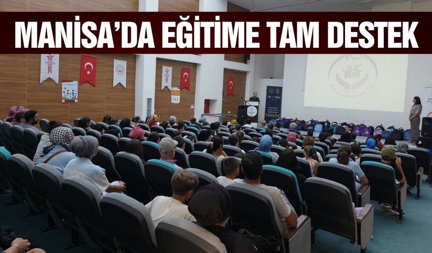 Manisa'da kırtasiye desteği ve vatan sevgisi