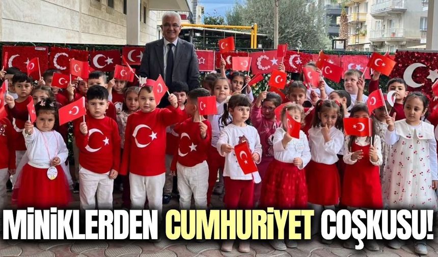 Akhisar’da miniklerden Cumhuriyet Bayramı etkinliği