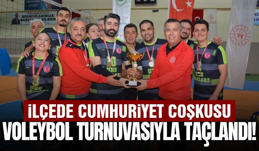 Demirci’de Cumhuriyet coşkusu voleybol turnuvasıyla taçlandı