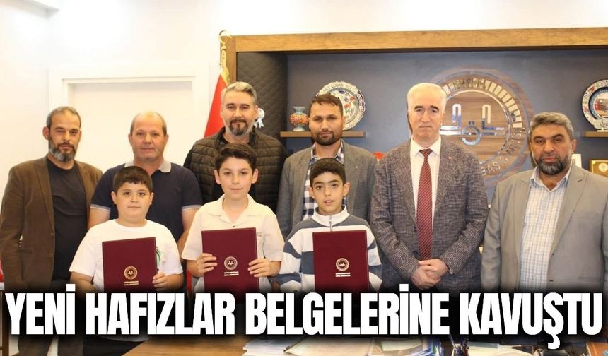 Turgutlu’da yeni hafızlara belgeleri takdim edildi