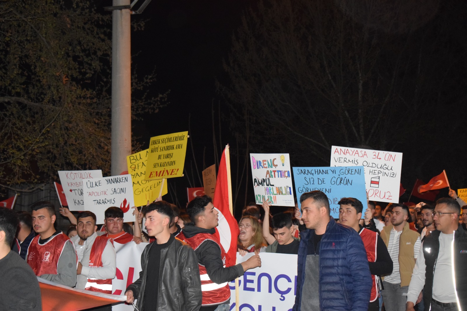 YÜRÜYÜŞTEN FOTOĞRAFLAR!