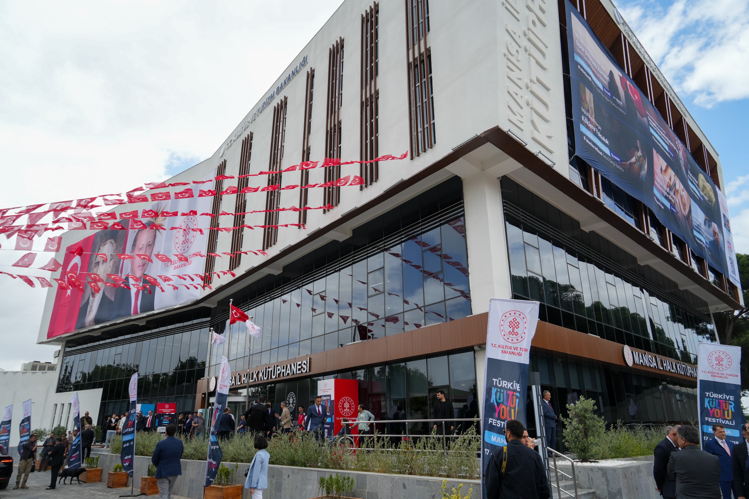 Kültür ve Turizm Bakanı Mehmet Nuri Ersoy Manisa'da konuştu-1