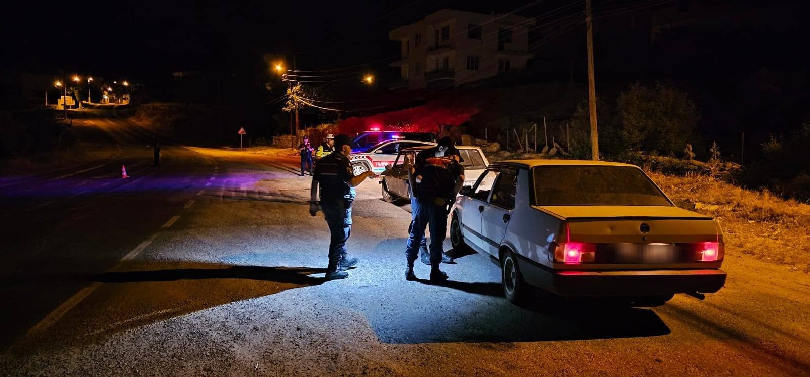 Aydın'ın 3 İlçesinde Şok Uygulama Suçlular Yakalandı (3)