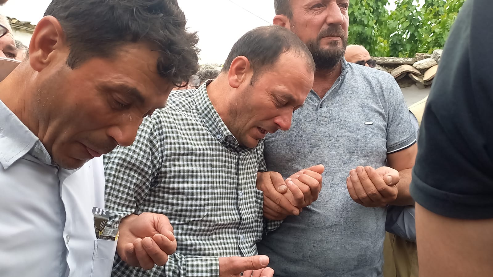 Mani̇sali Üni̇versi̇te Öğrenci̇si̇ Son Yolculuğuna Uğurlandi (4)