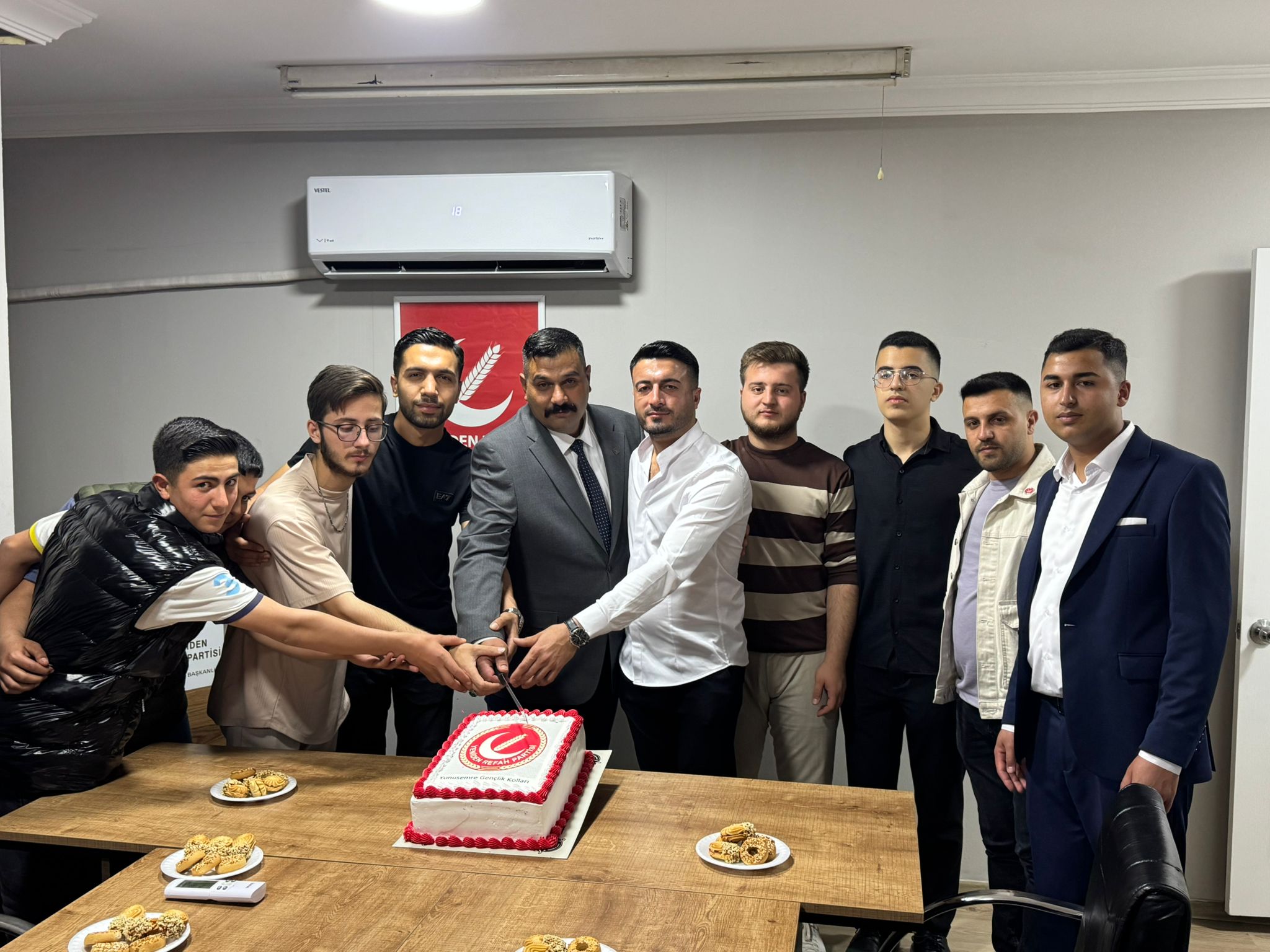 Manisa'da Yeniden Refah Partisi'nin teşkilatlanma çalışmaları devam ediyor-1