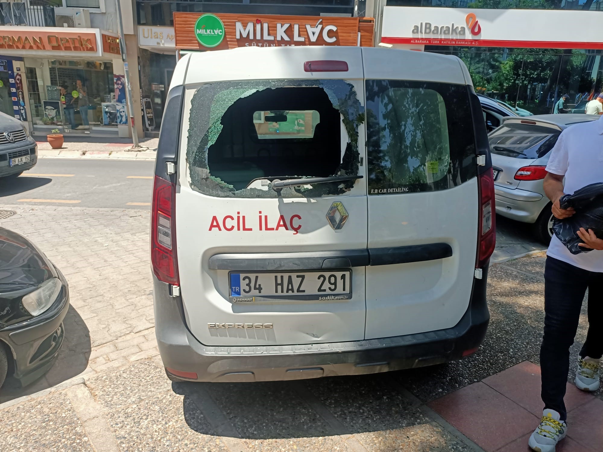 A W483973 02