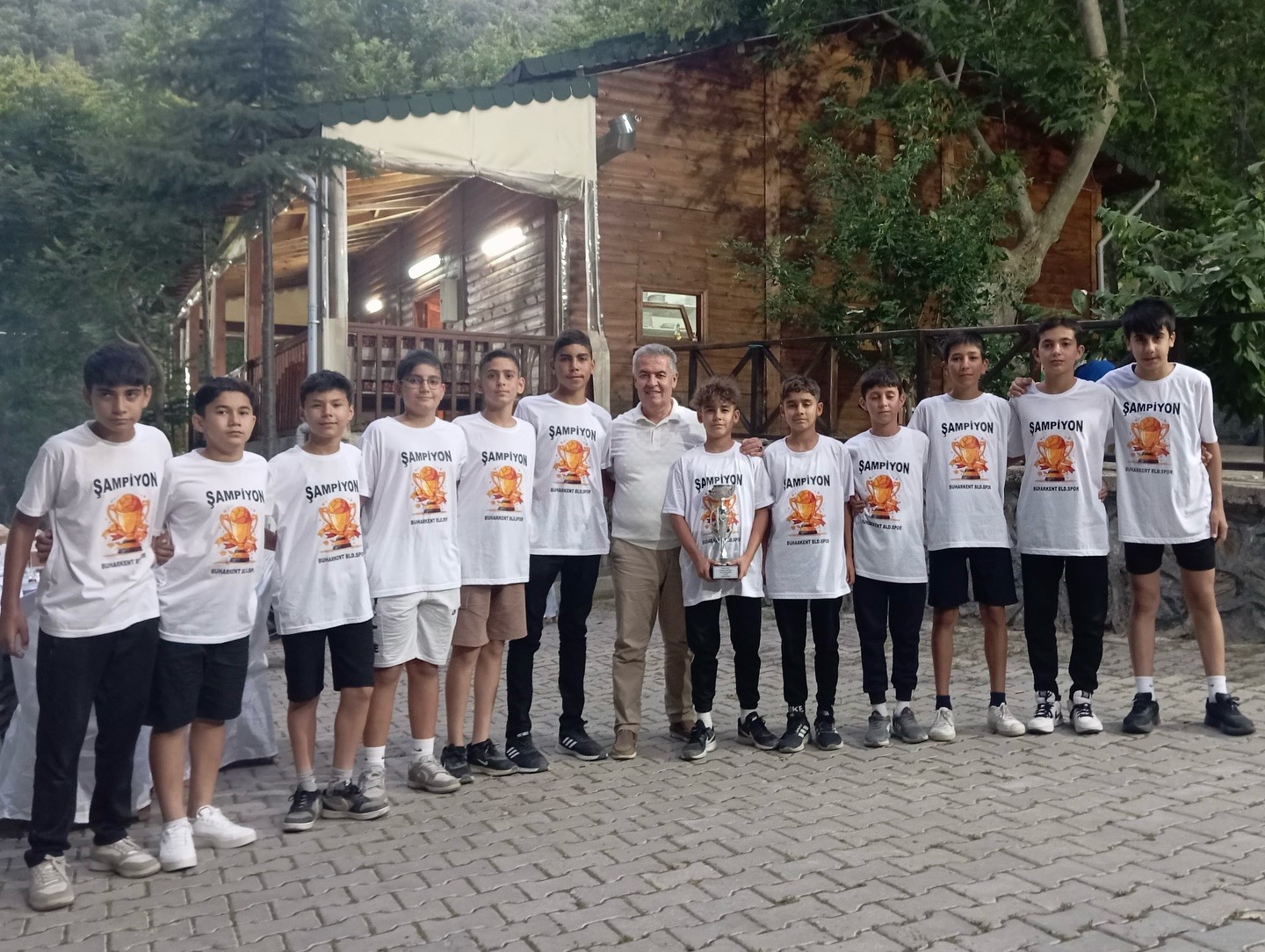 Başkan Erol, Şampiyon Sporcuları Ve Ailelerini Ağırladı (2)