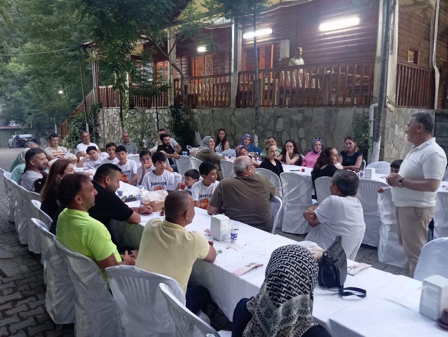 Başkan Erol, Şampiyon Sporcuları Ve Ailelerini Ağırladı (3)