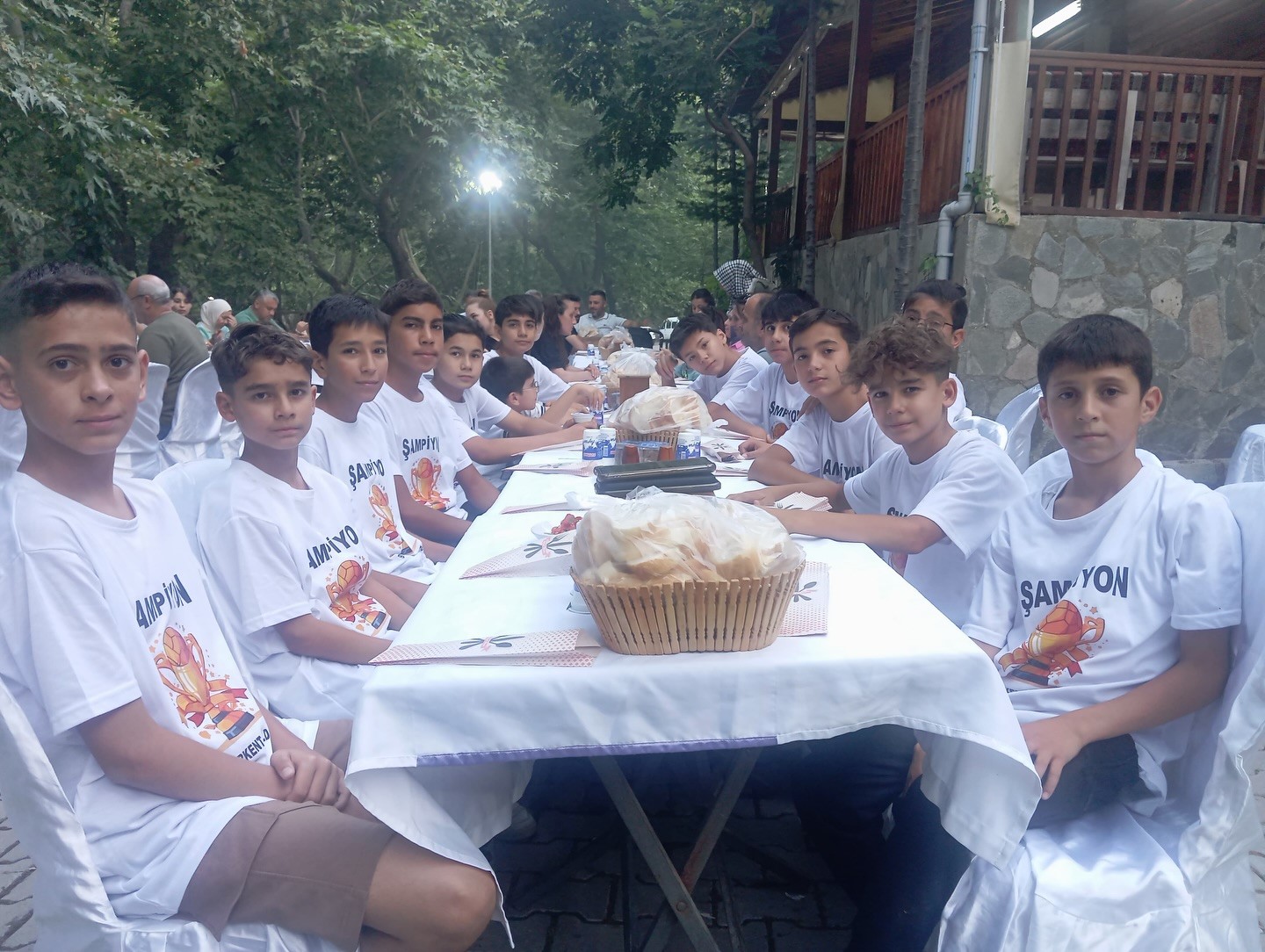 Başkan Erol, Şampiyon Sporcuları Ve Ailelerini Ağırladı (6)