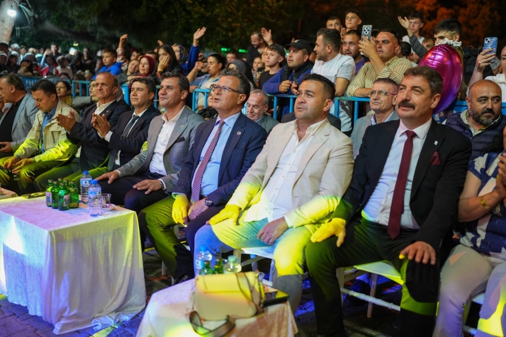 Başkan Zeyrek Alaşehir'de (2)