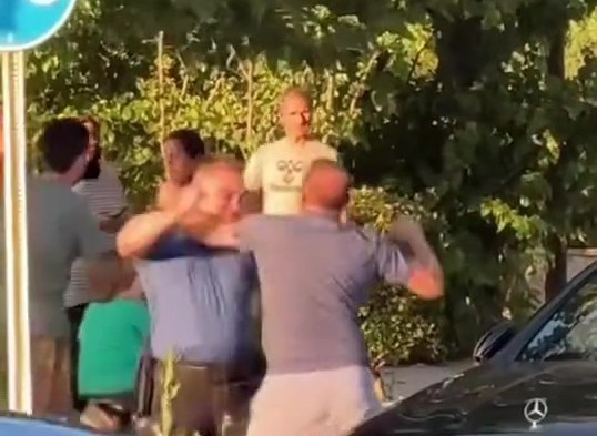 Chp'li Meclis Üyesi Taşer’den Şok Olay Polise Tehdit Ve Hakaret (2)