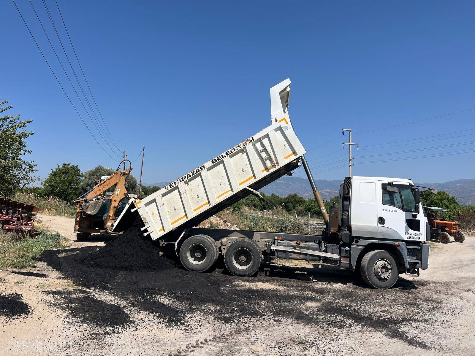 Ege’de Çalışmalar Devam Ediyor Yollar Daha Konforlu (4)