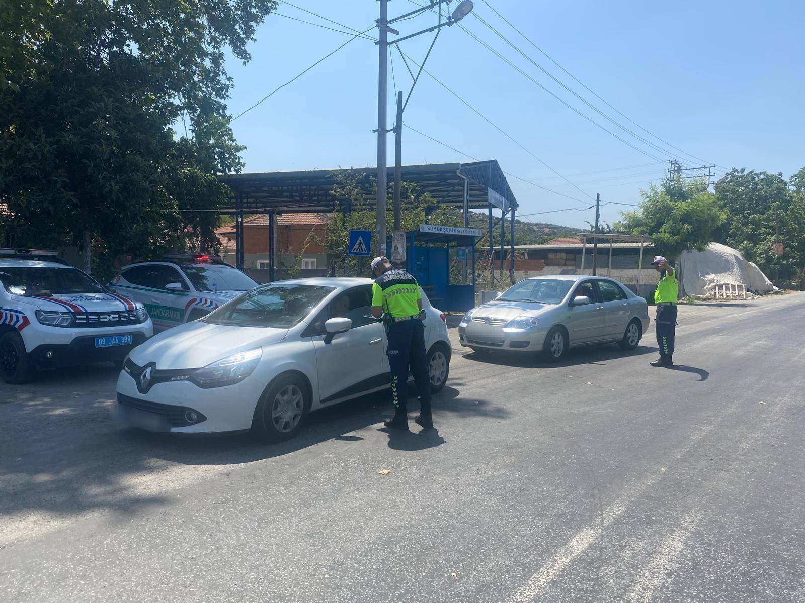 Ege’de Havadan Trafik Denetimi Sürücüler Cezadan Kaçamadı (3)