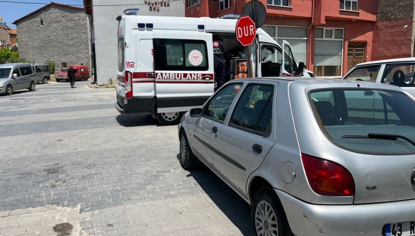 Ege'de Otomobiller Çarpıştı (2)