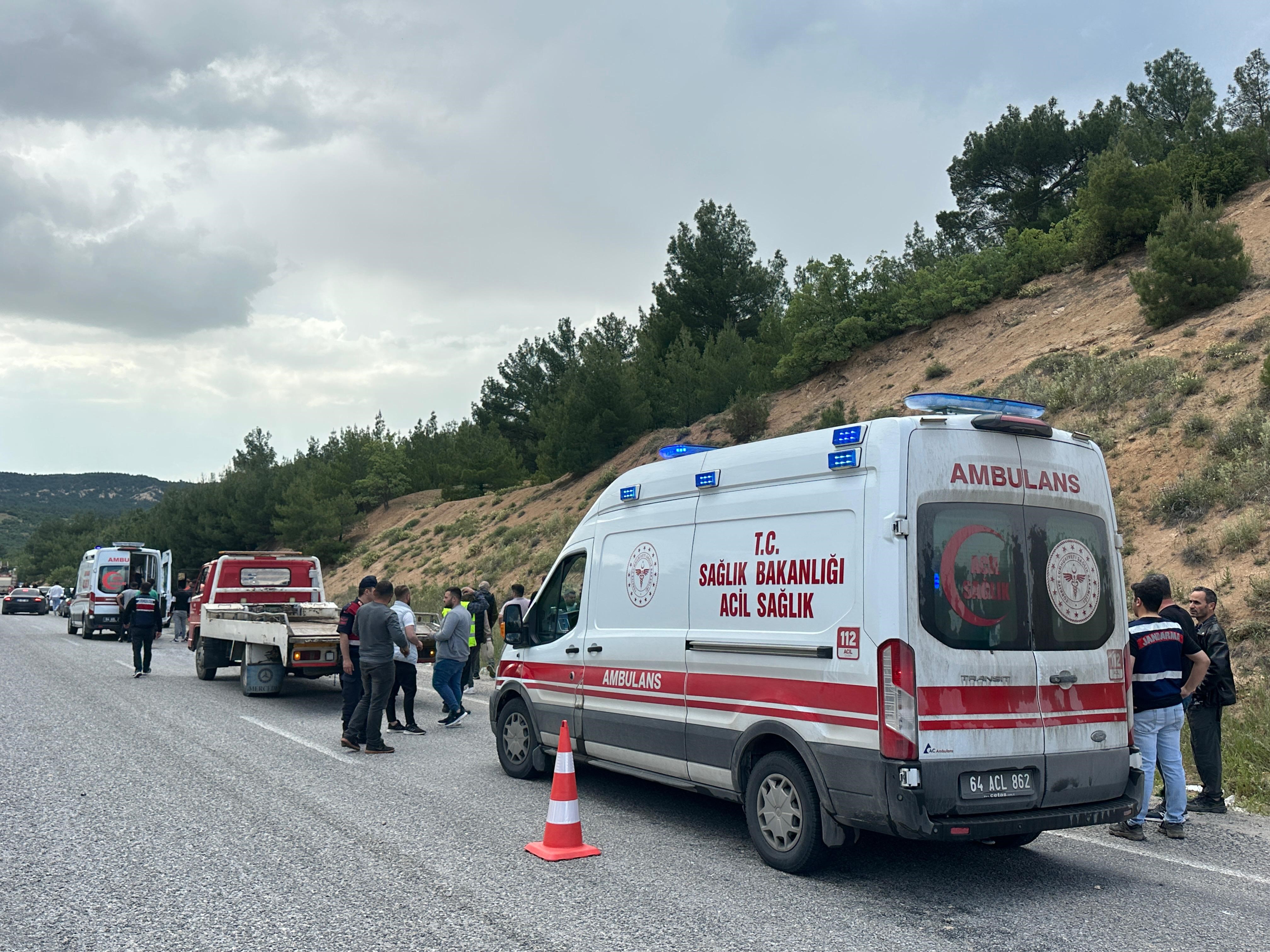 Iki Araç Çarpıştı 1'I Ağır 7 Yaralı (8)