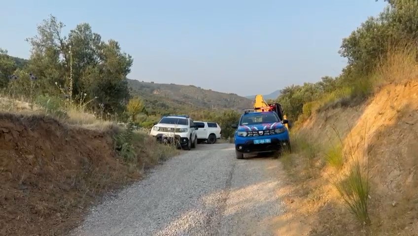 İmamoğlu’nun Babasına Ait Olduğu Iddia Edilen Güre’deki Arazide Arama Yapıldı (2)