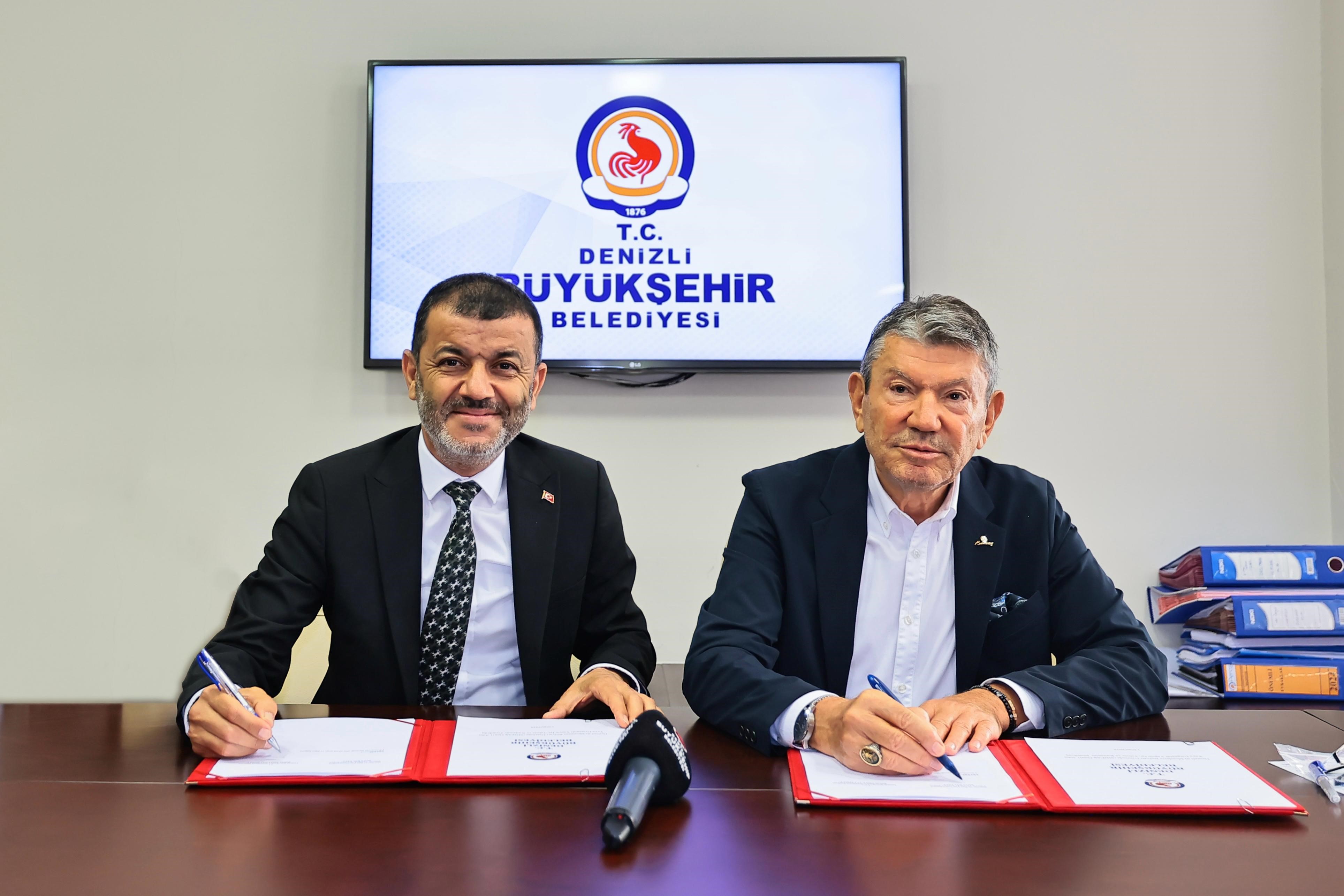 İş İnsanı Derya Baltalı Yaya Üst Geçidi İçin Kolları Sıvadı (2)
