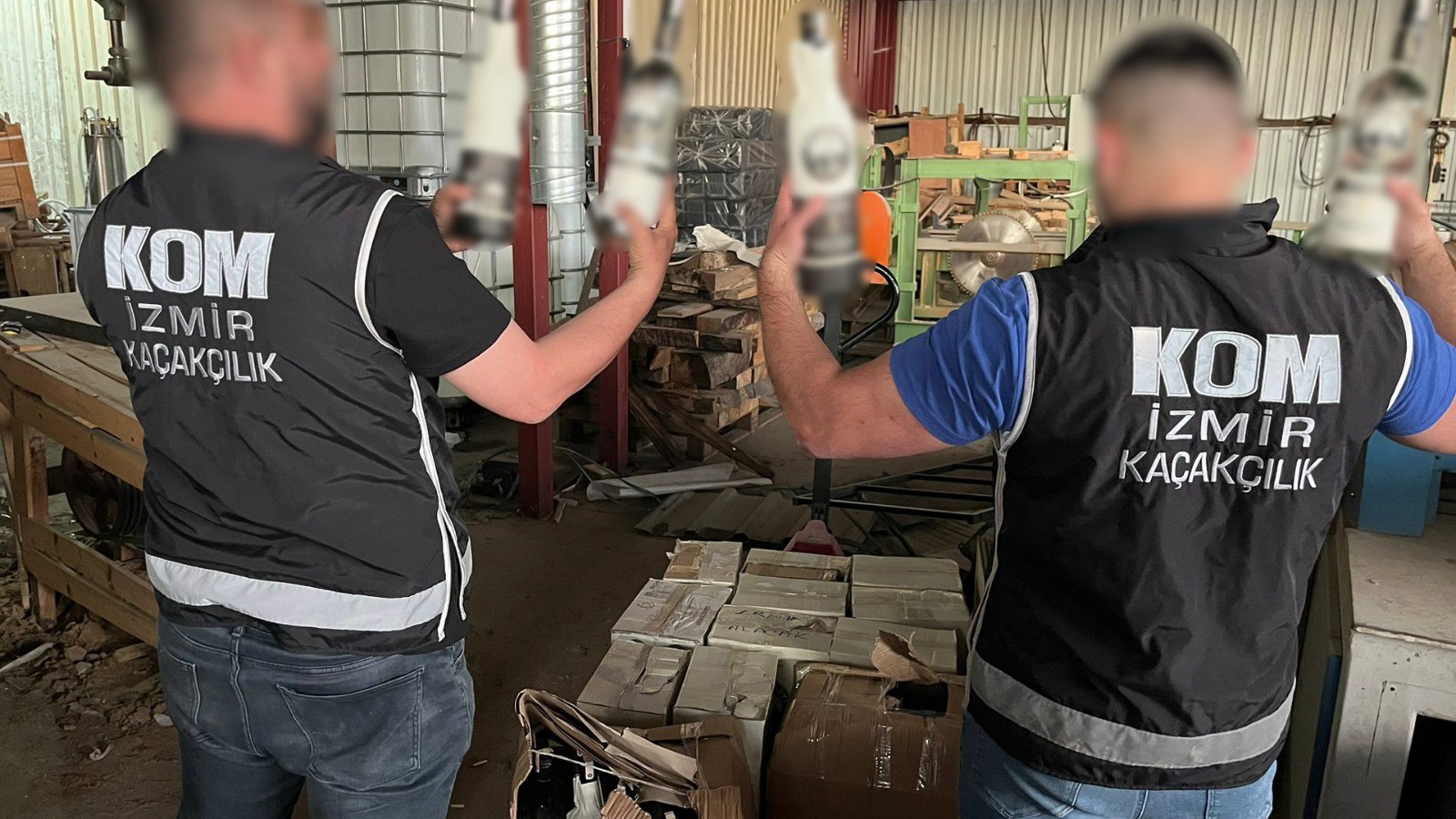 İzmir'de 6 Milyonluk Sahte Içki Operasyon (3)