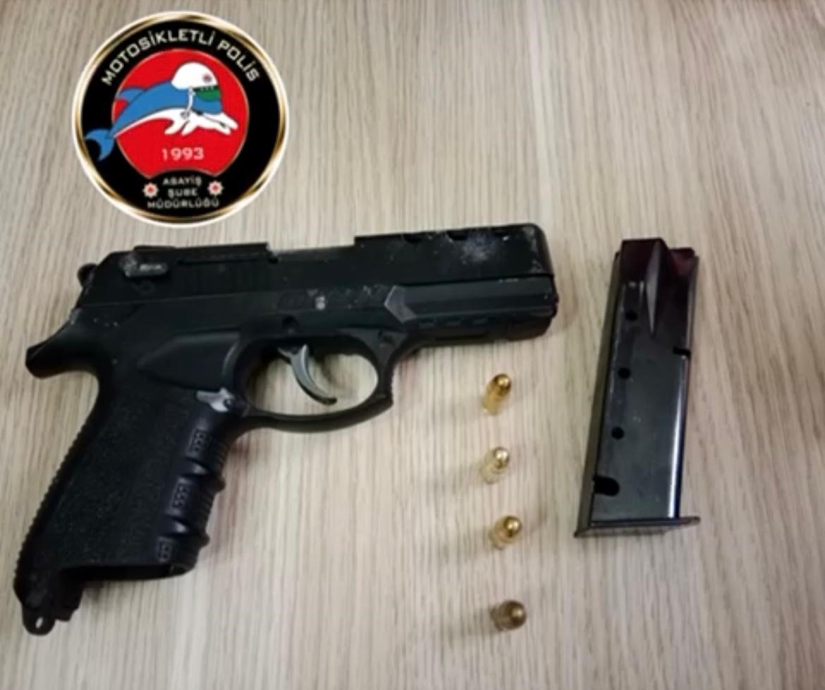 Izmir’de Başarılı Operasyon Aranan 92 Şahıs Yakalandı (5)