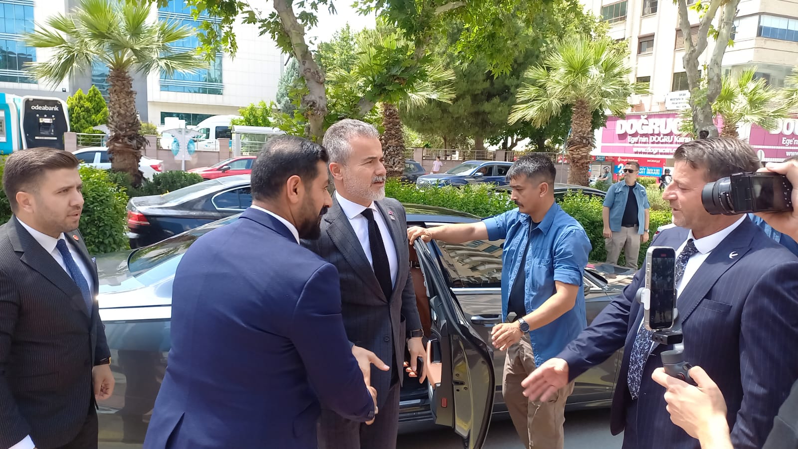 Manisa Yeniden Refah Suat Kılıç (5)