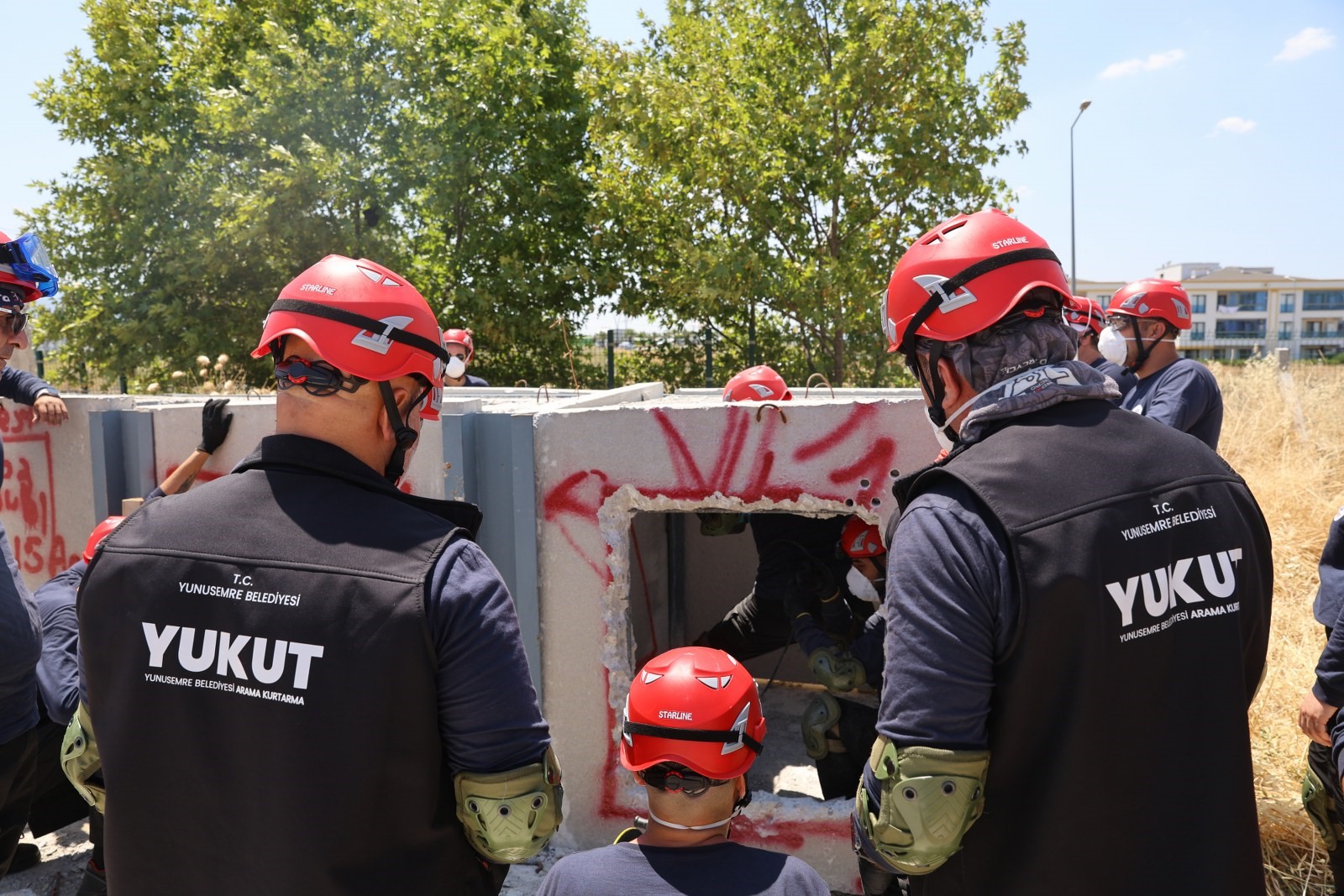 Manisa’da Arama Kurtarma Ekibi Eğitimini Başarıyla Tamamladı! (2)