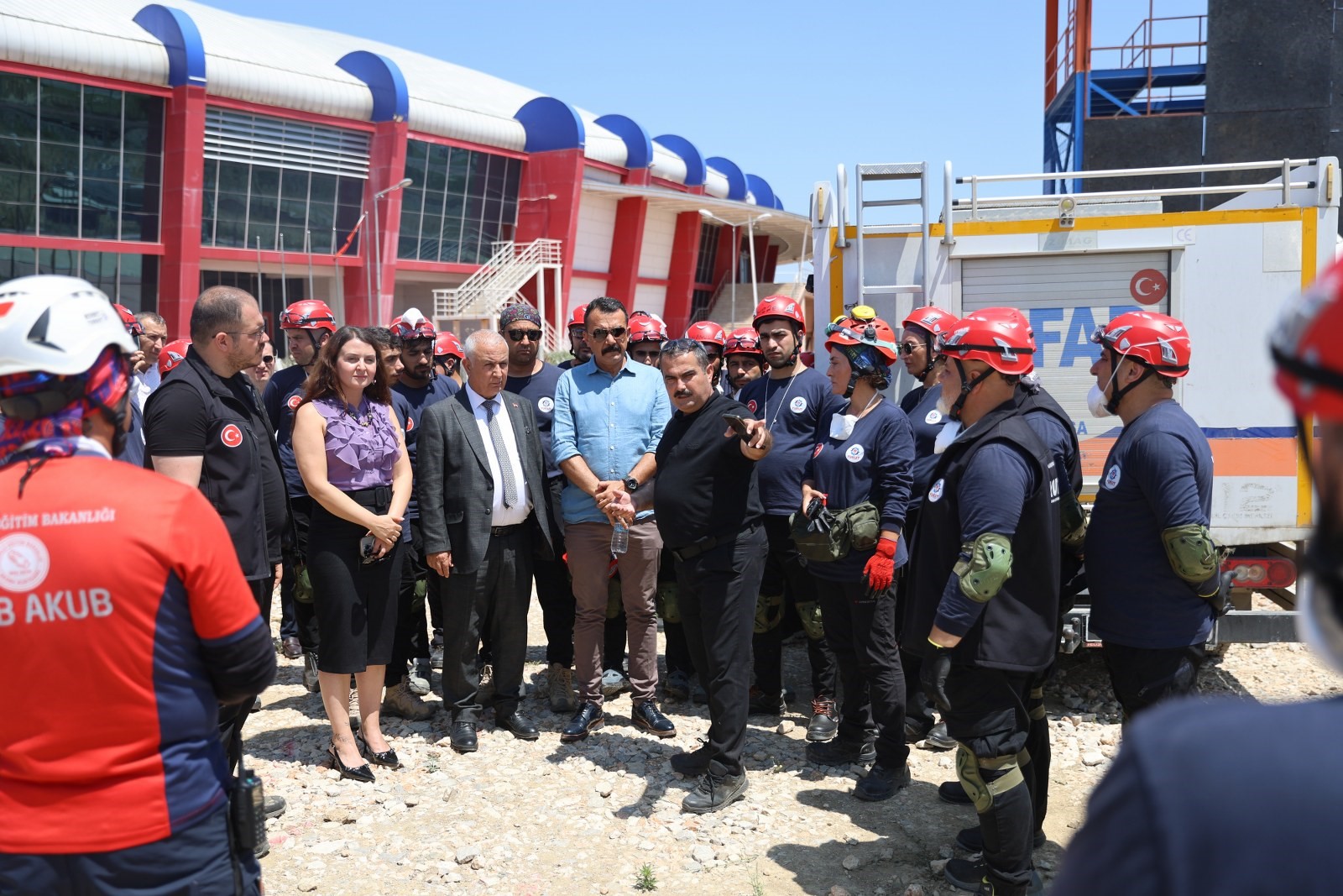 Manisa’da Arama Kurtarma Ekibi Eğitimini Başarıyla Tamamladı! (4)