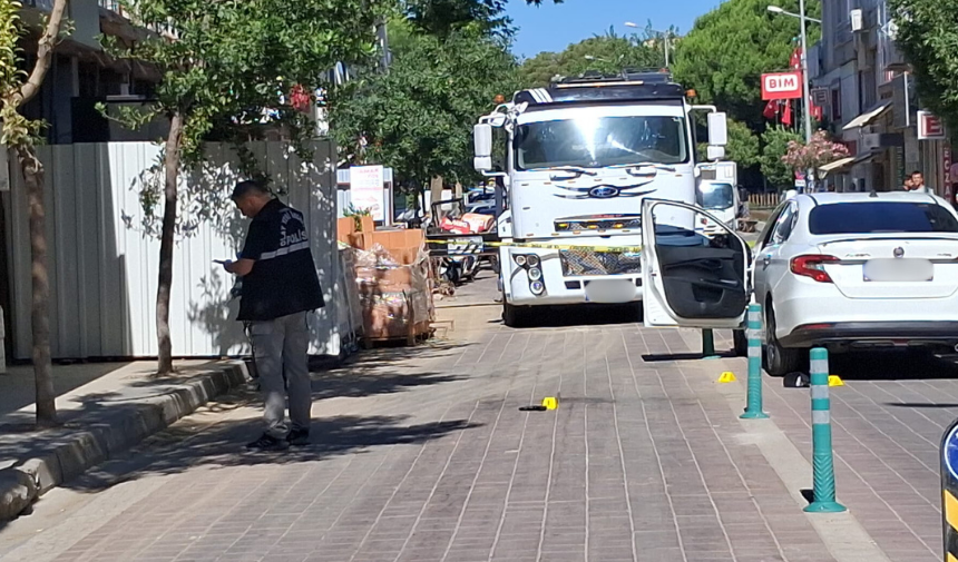 Manisa'da İş Yeri Önünde Silahlı Saldırı Bir Kişi Gözaltında (3)