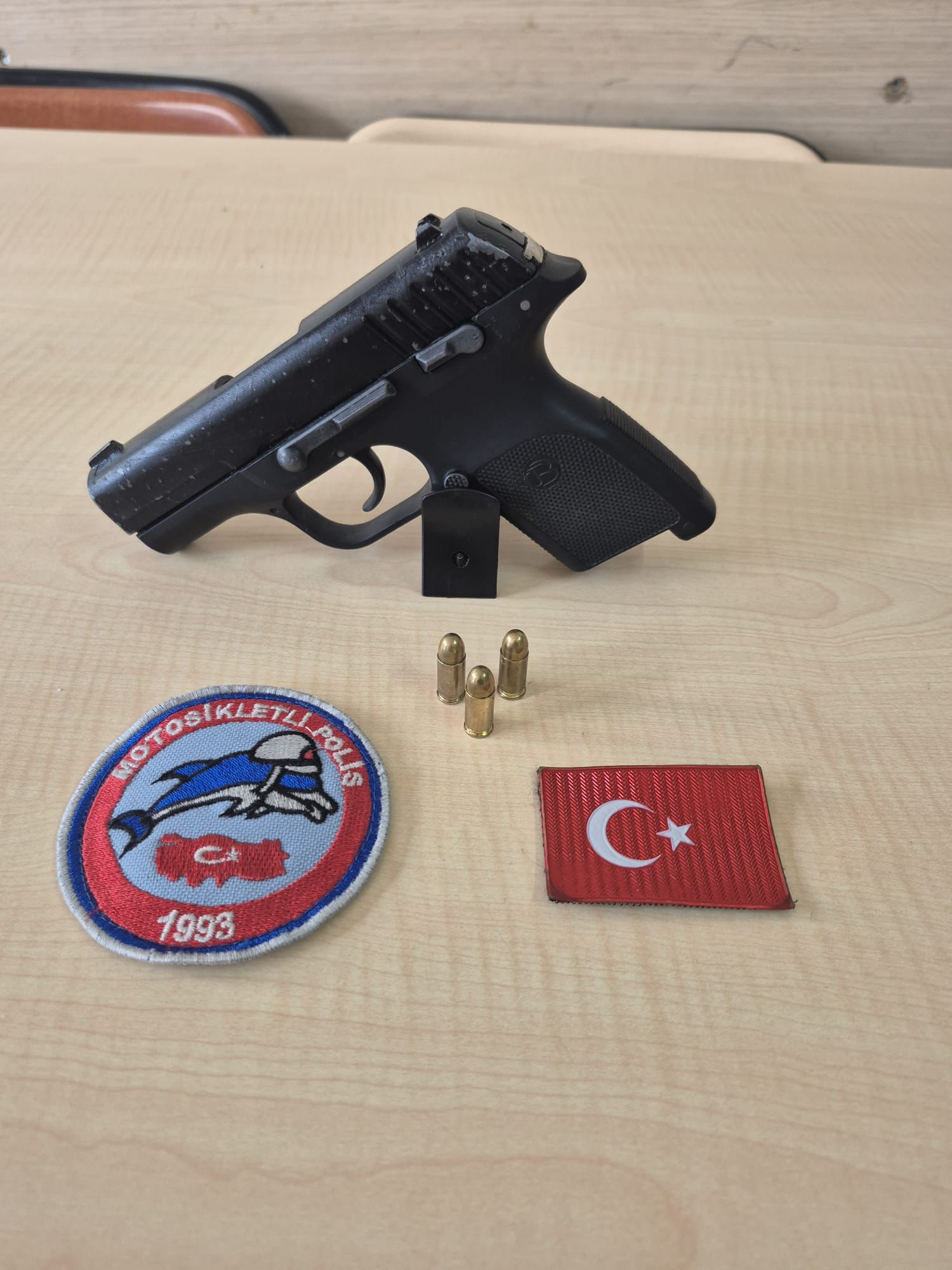 Manisa'da Motosikletli Polis Timlerinden Art Arda Operasyonla (1)-1