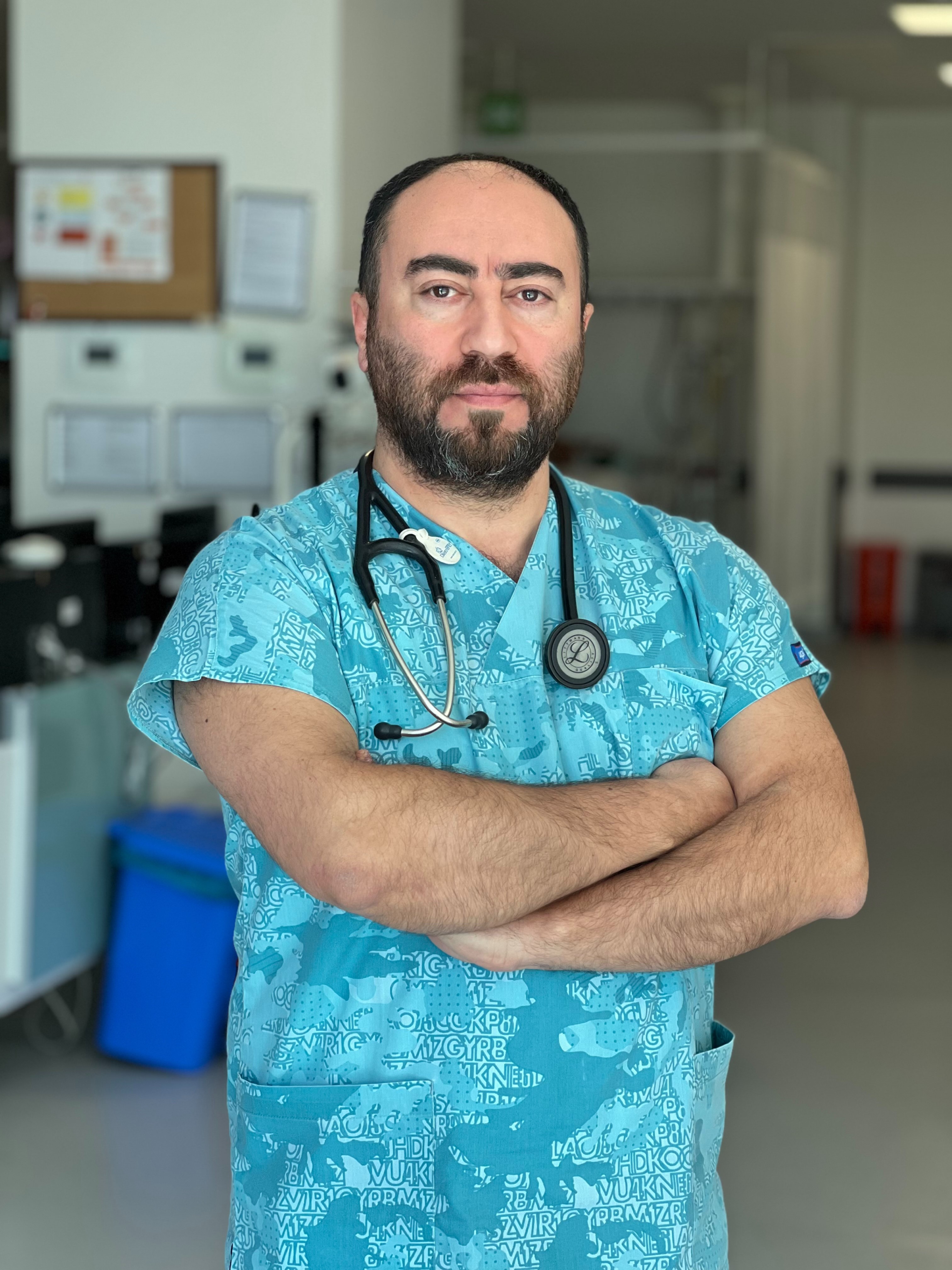 Manisa'da Yaşlı Adam Bahçede Kalp Krizi Geçirdi (1)
