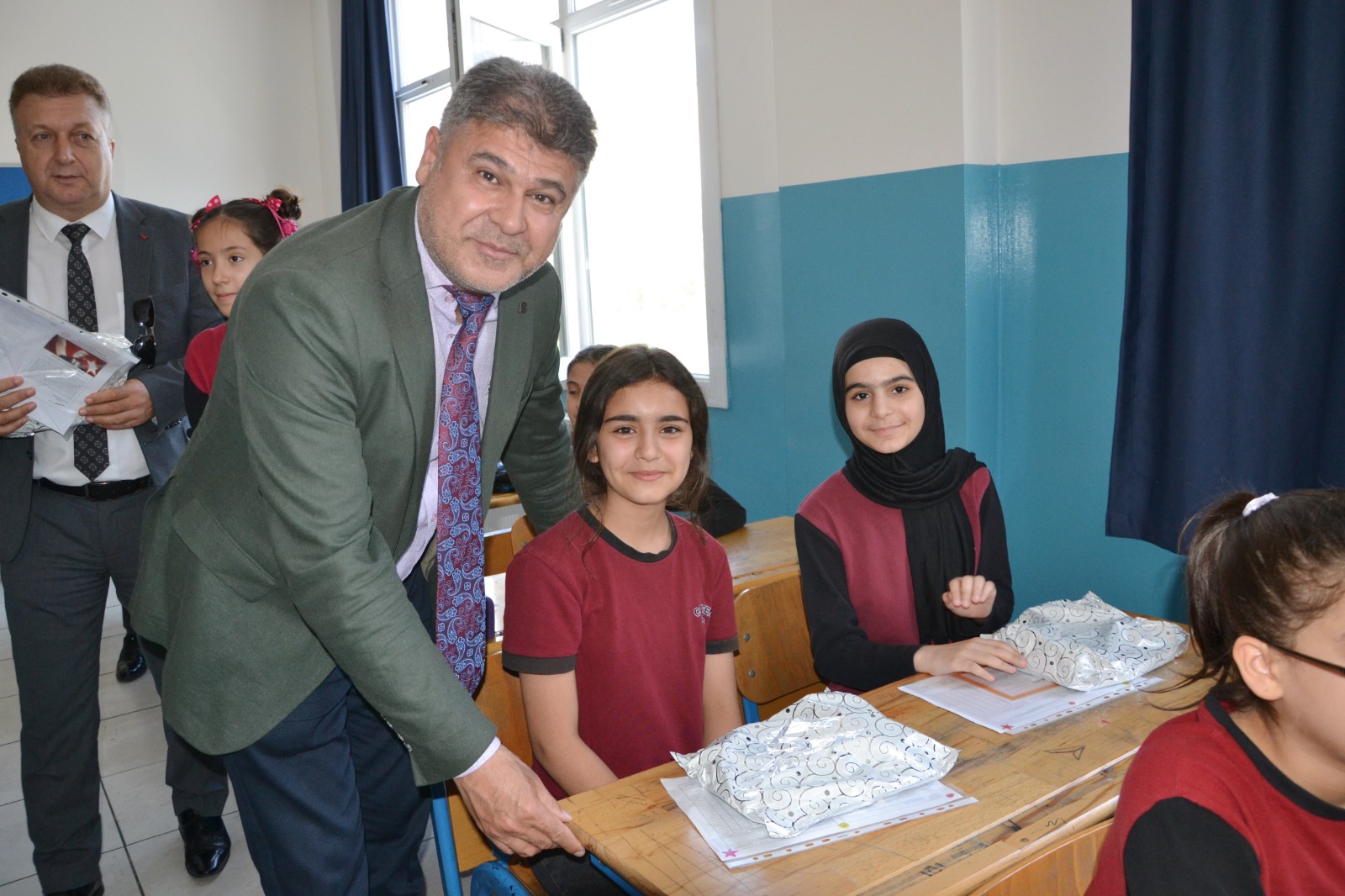 Manisa'daki 1146 Okulda Eğitim Gören 270 Bin 117 Öğrenci Ve Görev Yapan 19 Bin 944 Öğretmen, 2024 2025 Eğitim Öğretim Yılını Tamamladı. (12)