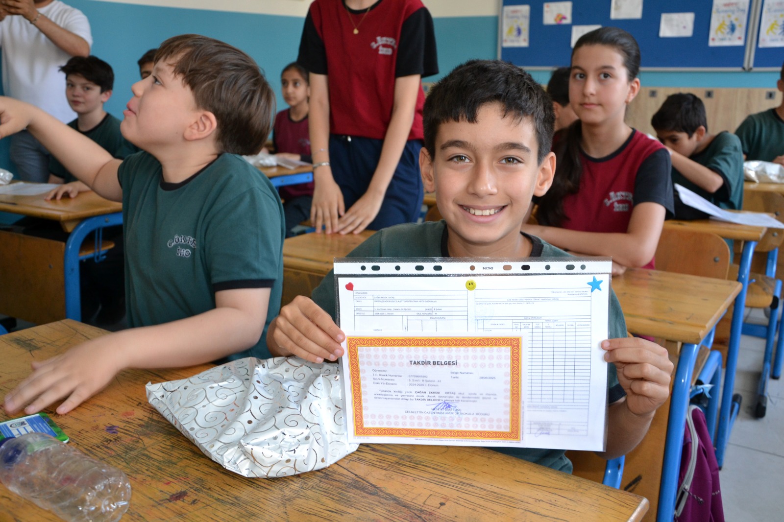 Manisa'daki 1146 Okulda Eğitim Gören 270 Bin 117 Öğrenci Ve Görev Yapan 19 Bin 944 Öğretmen, 2024 2025 Eğitim Öğretim Yılını Tamamladı. (3)