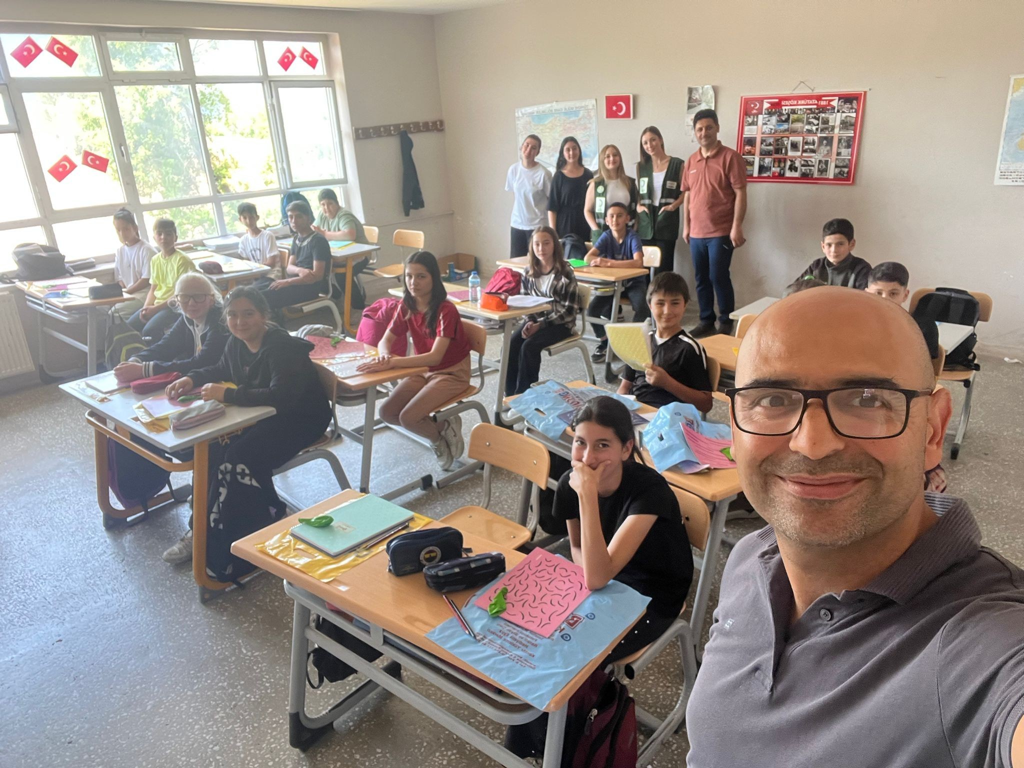 Üniversite Öğrencilerinden Köy Okuluna Anlamlı Destekk (4)