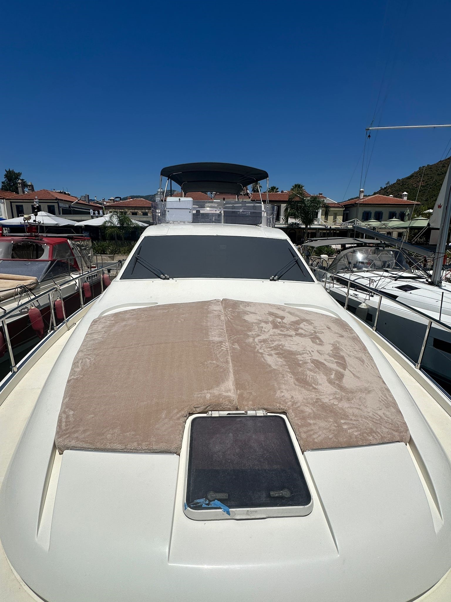 A W495570 03