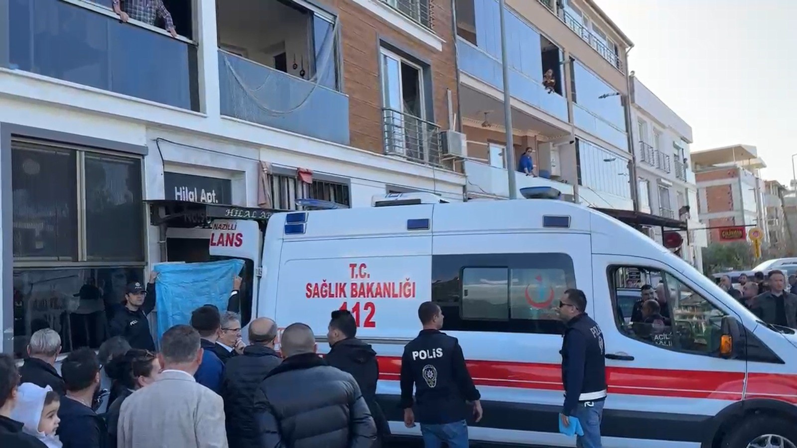 Ailesini Öldürdü (5)