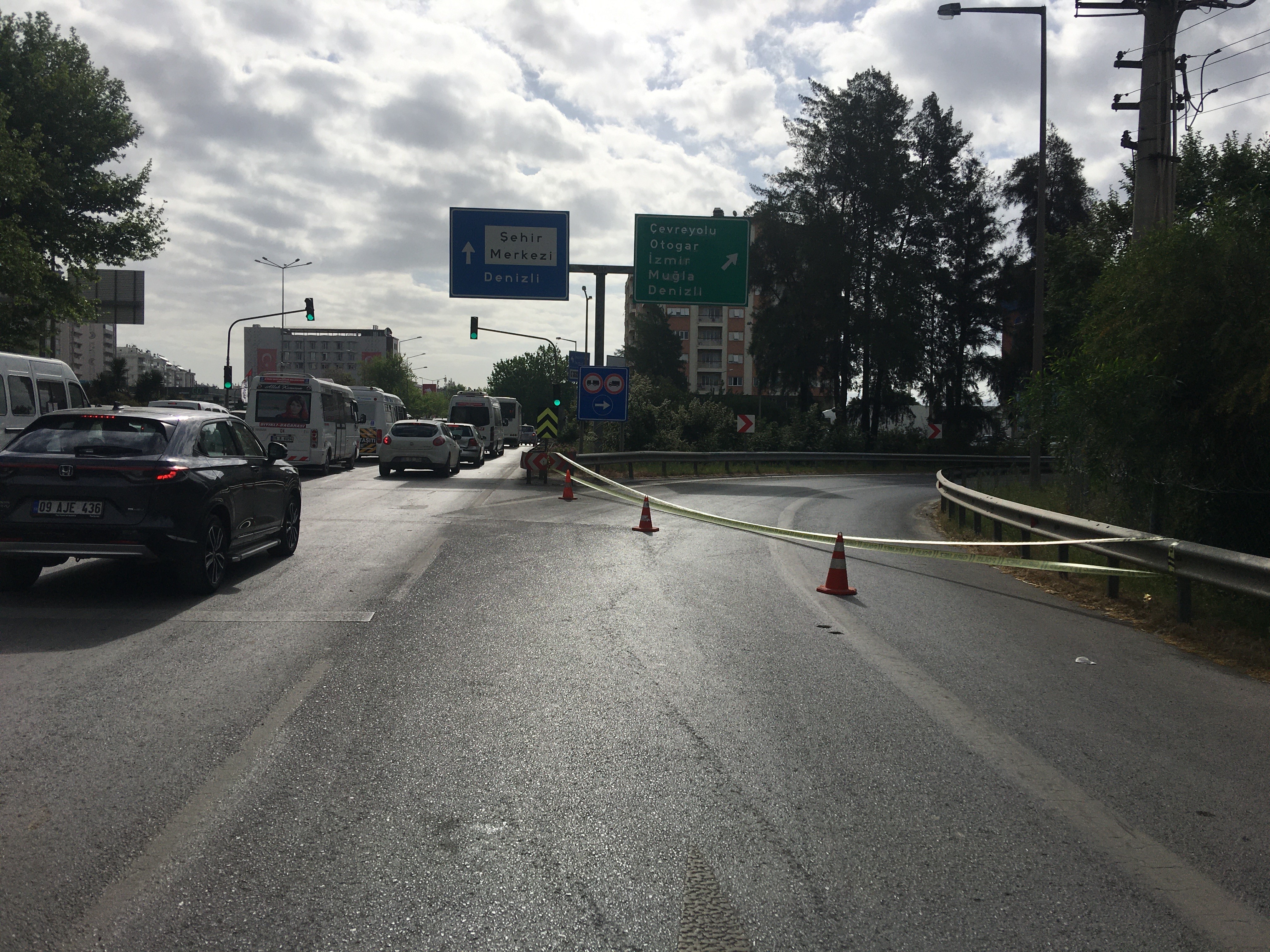 Aydın İzmir Otoyolu Trafiğe Kapatıldıı (2)