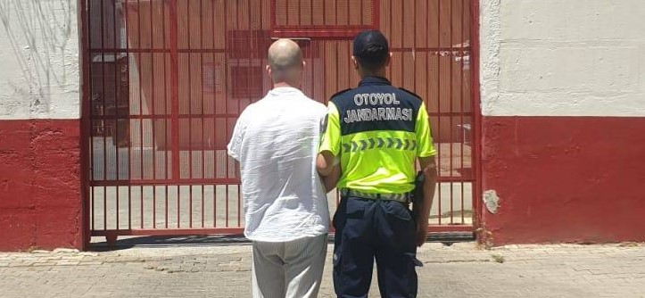 Ege’de Jasat Timleri Aranan Şahısları Yakaladı (2)