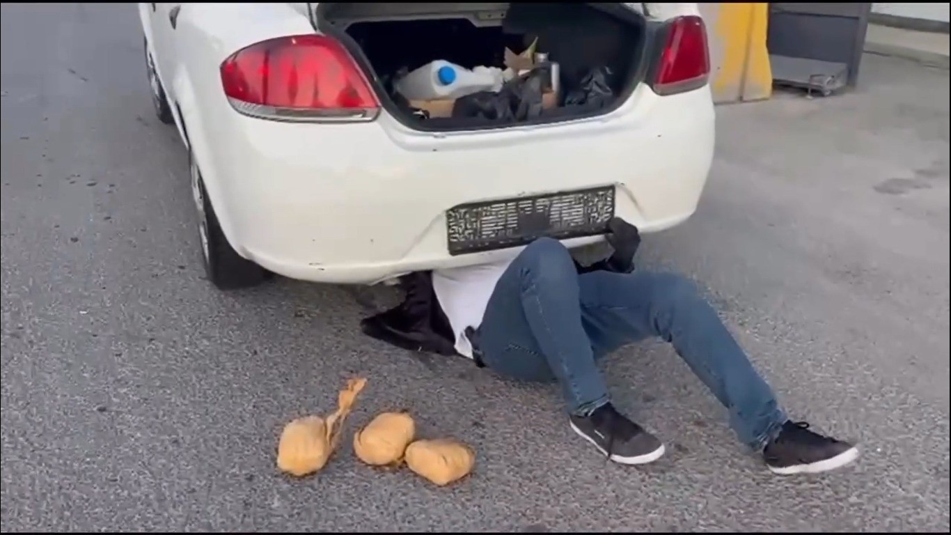 Ege’de Uyuşturucu Operasyonu 2 Tutuklam (4)