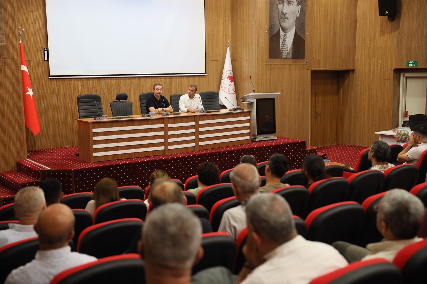 Ege’de Veteriner Hekimlere Bilgilendirme Toplantısı Düzenlendi (3)