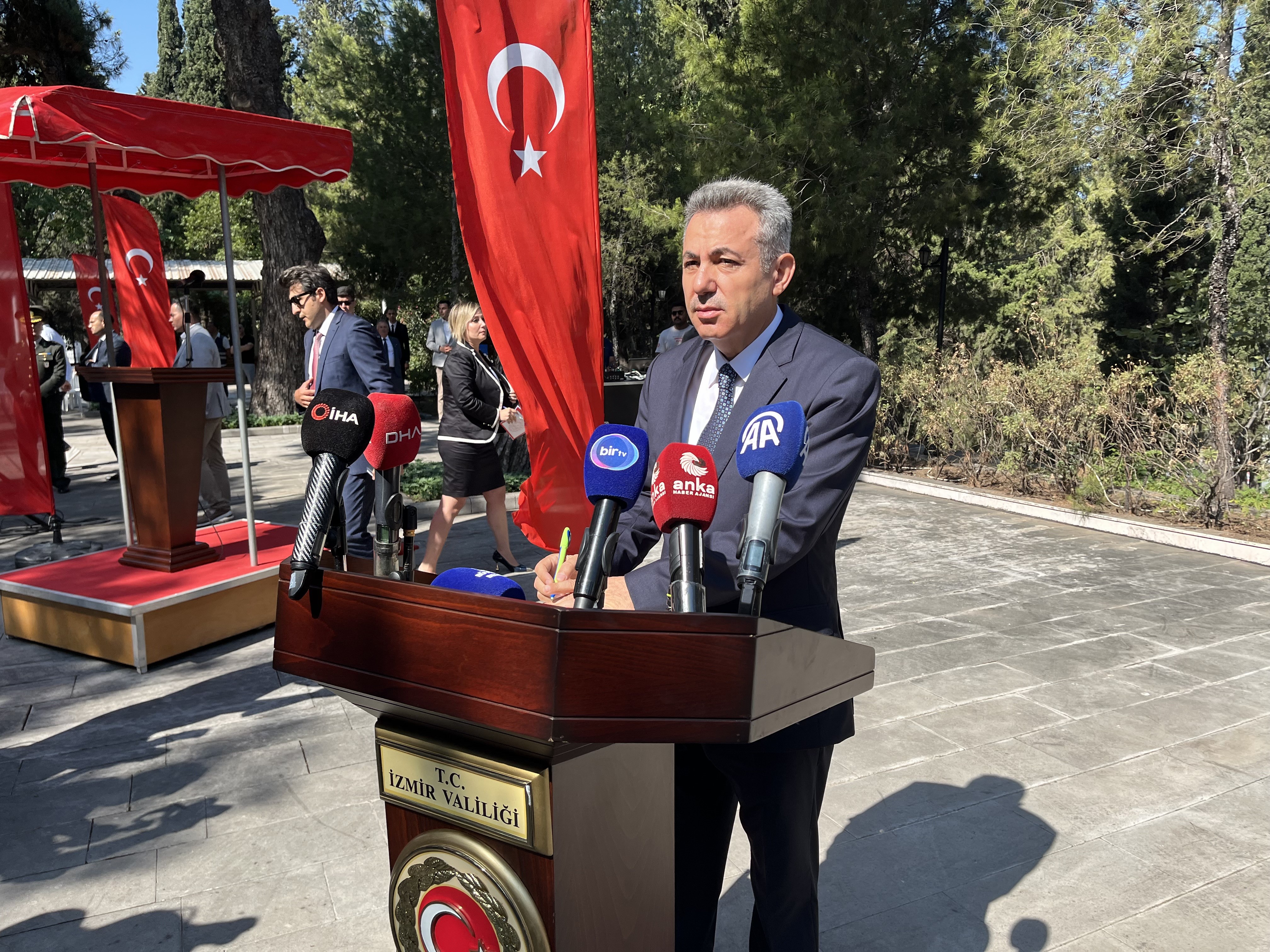 Etö'nün Hain Darbe Girişiminin 9. Yılında İzmir Tek Yürek Oldu (1)