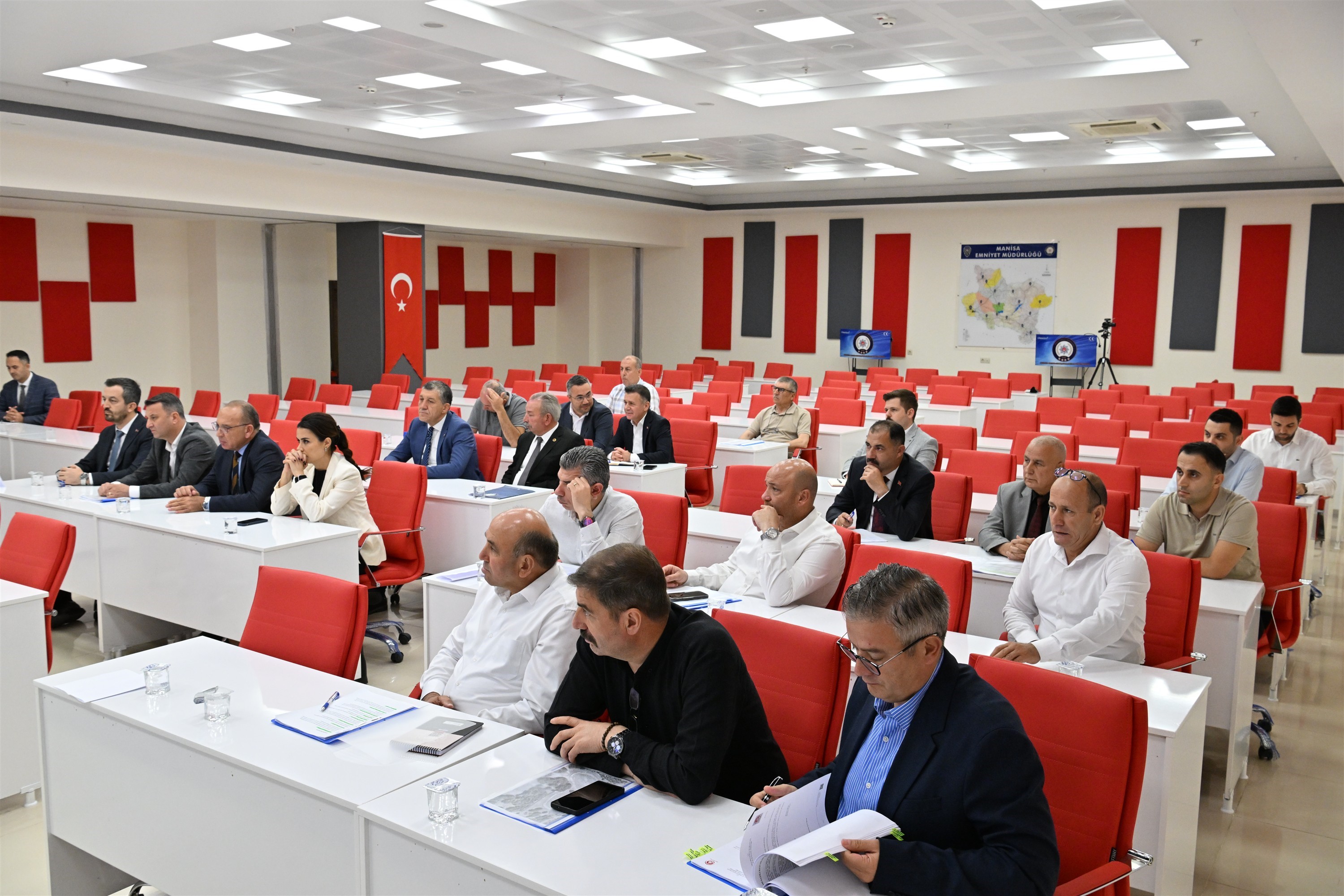 Manisa'da Belediyeler Ve Valilikten Ortak Adım! (2)