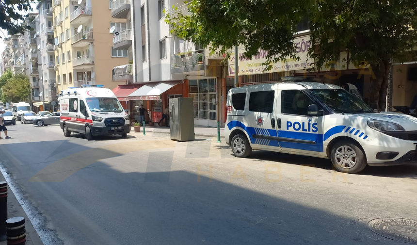Manisa'da Bir Apartman Dairesinden Gelen Kötü Kokular Dehşet Verici Gerçeği Ortaya Çıkardı 2